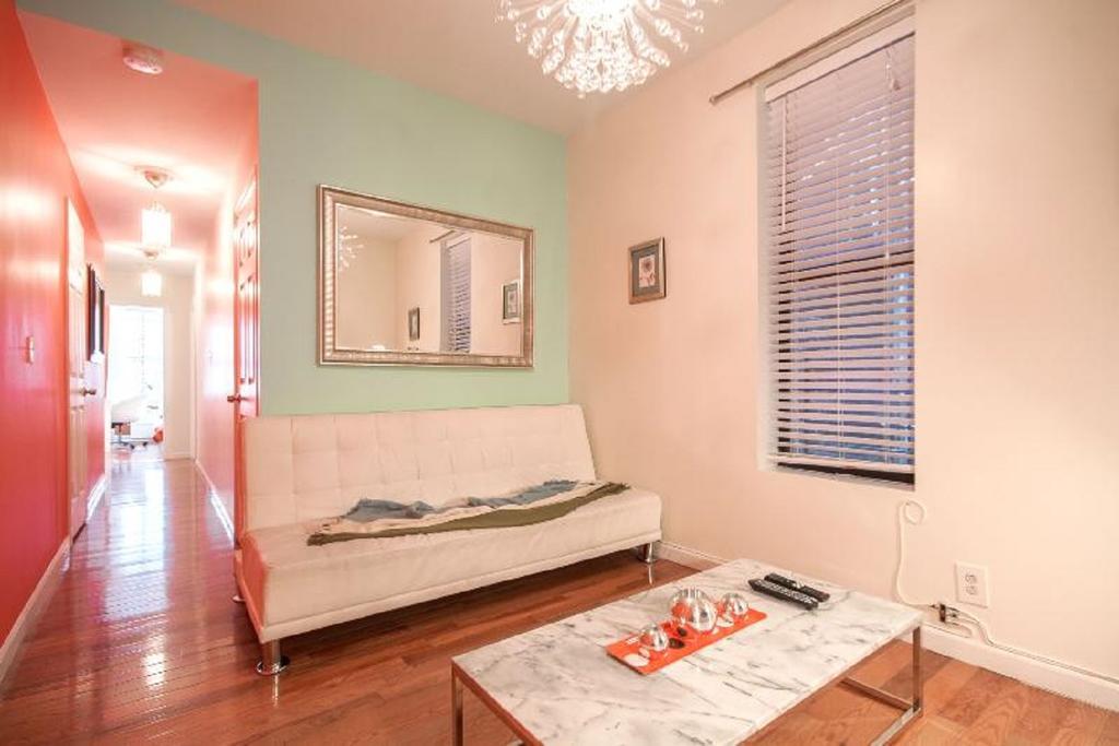 نيو يورك Washington Heights Apartment المظهر الخارجي الصورة