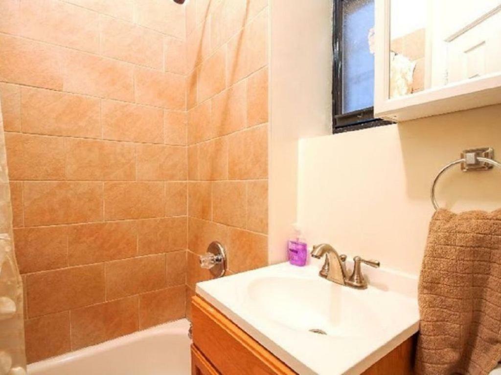 نيو يورك Washington Heights Apartment المظهر الخارجي الصورة